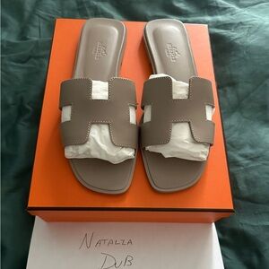 Brand new Hermes oran sandals size 39